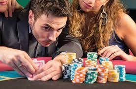 Studio live dealer Asia Gaming dengan kamera HD dan dealer profesional